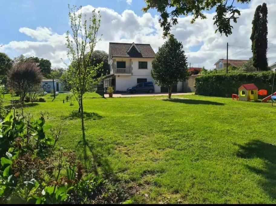 Amplia Casa Familiar Villa Pontevedra Eksteriør billede